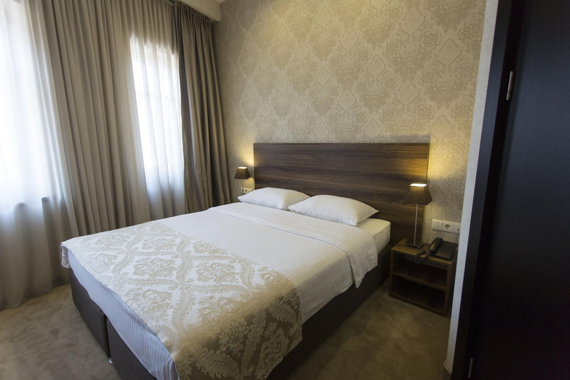 Old Meidan Tbilisi By Urban Hotels Exterior photo