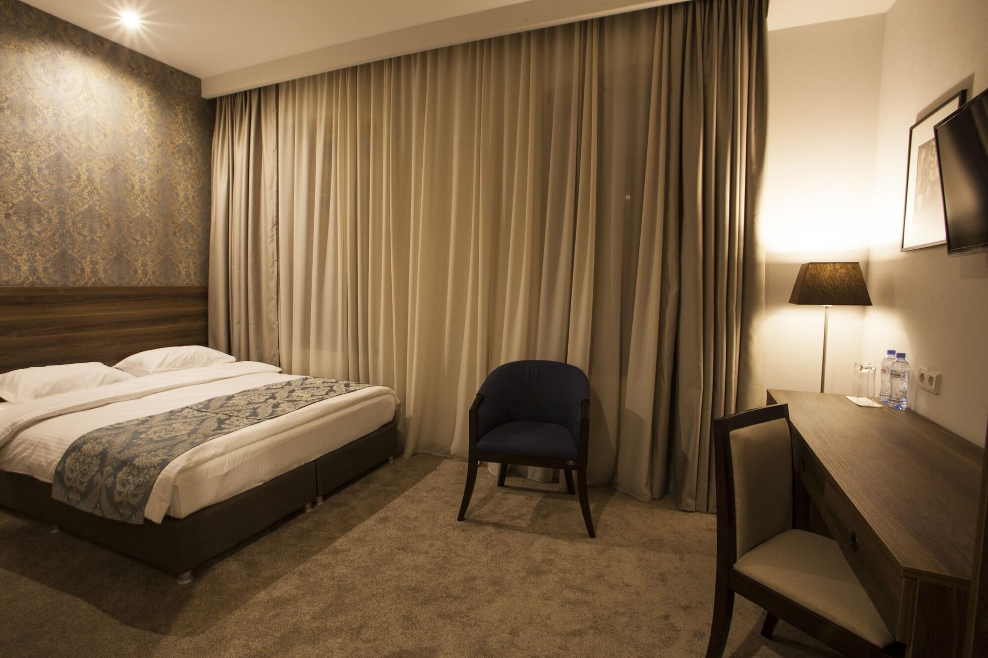 Old Meidan Tbilisi By Urban Hotels Exterior photo