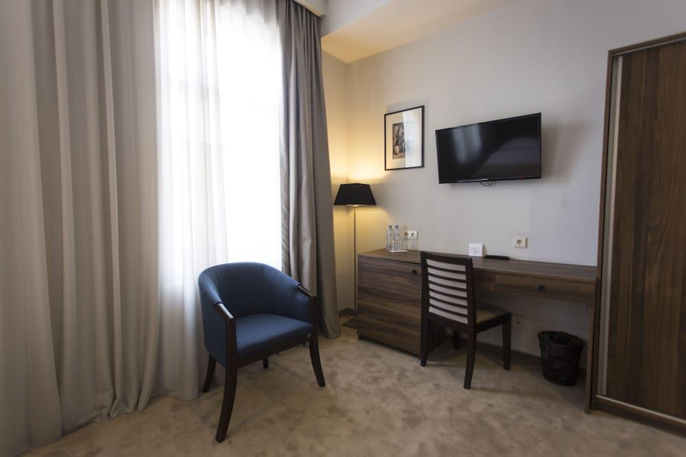 Old Meidan Tbilisi By Urban Hotels Exterior photo