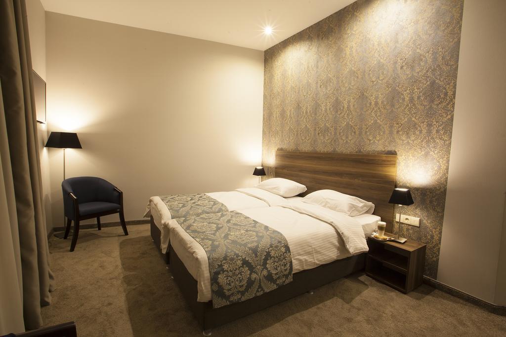 Old Meidan Tbilisi By Urban Hotels Exterior photo