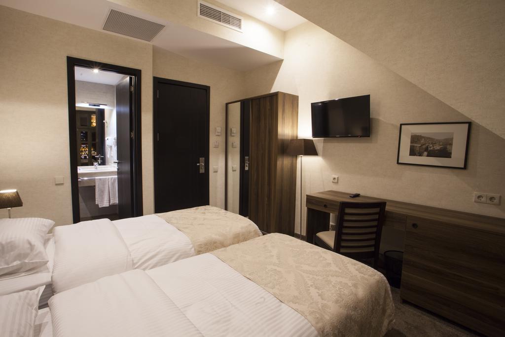 Old Meidan Tbilisi By Urban Hotels Exterior photo