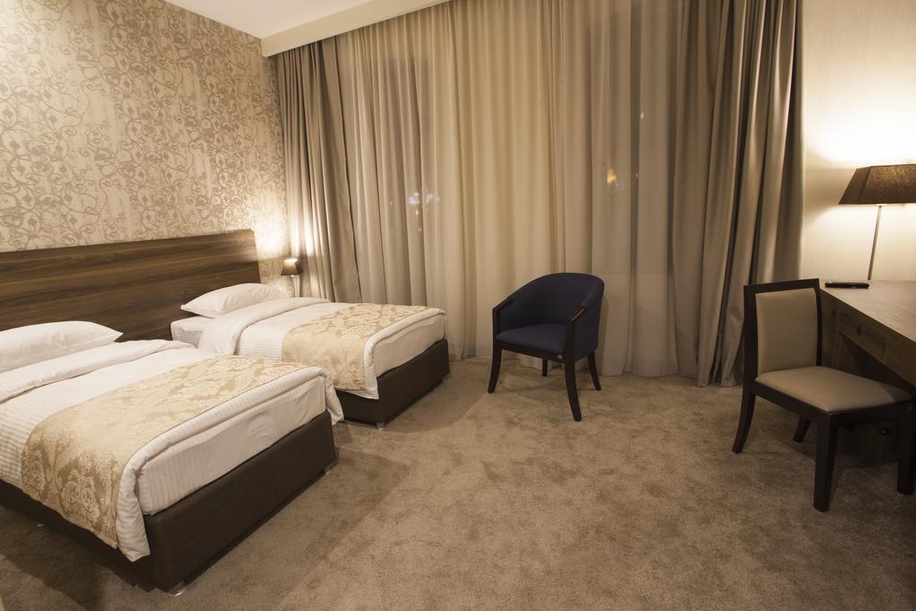 Old Meidan Tbilisi By Urban Hotels Exterior photo