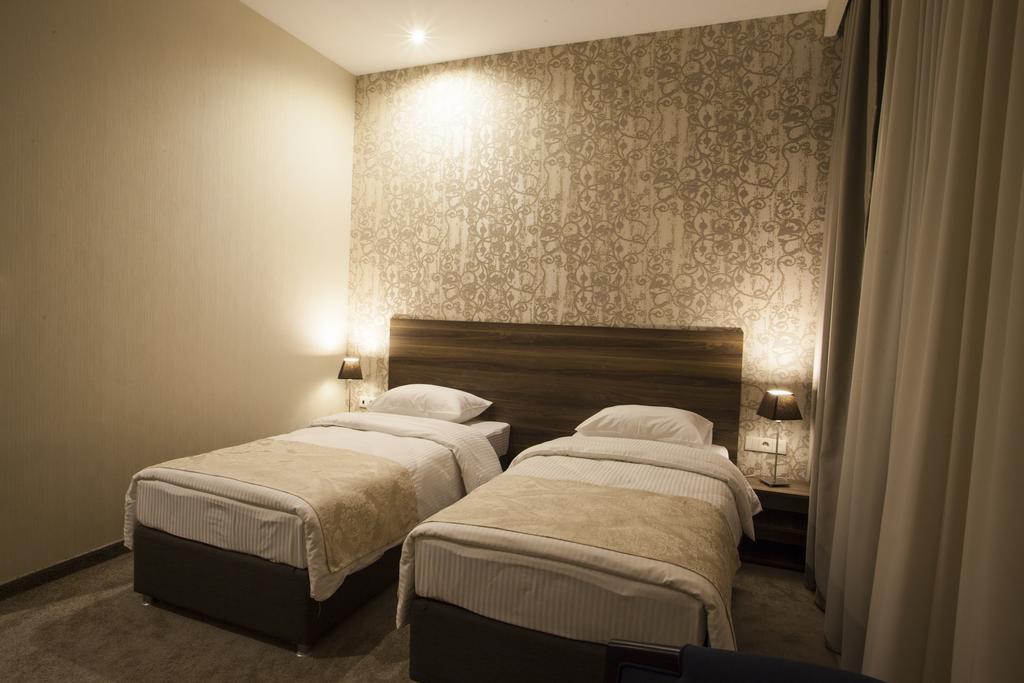 Old Meidan Tbilisi By Urban Hotels Exterior photo